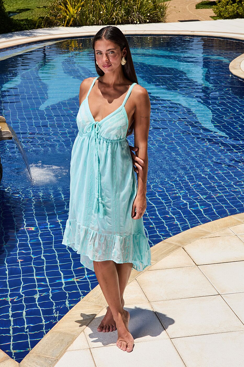 Vestido Aqua com Detalhes de Pompom